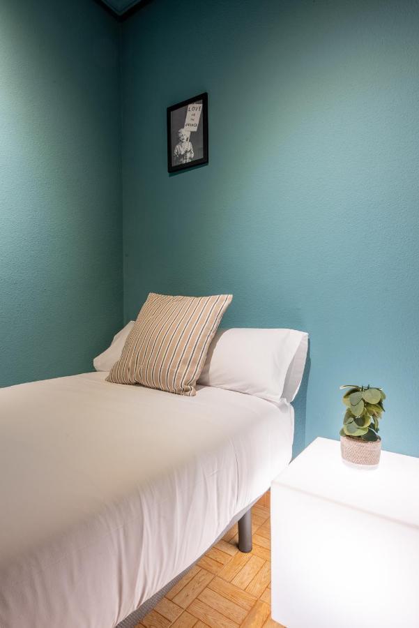 Ideal Hostel Madryt Zewnętrze zdjęcie