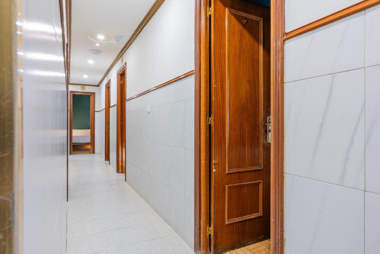 Ideal Hostel Madryt Zewnętrze zdjęcie