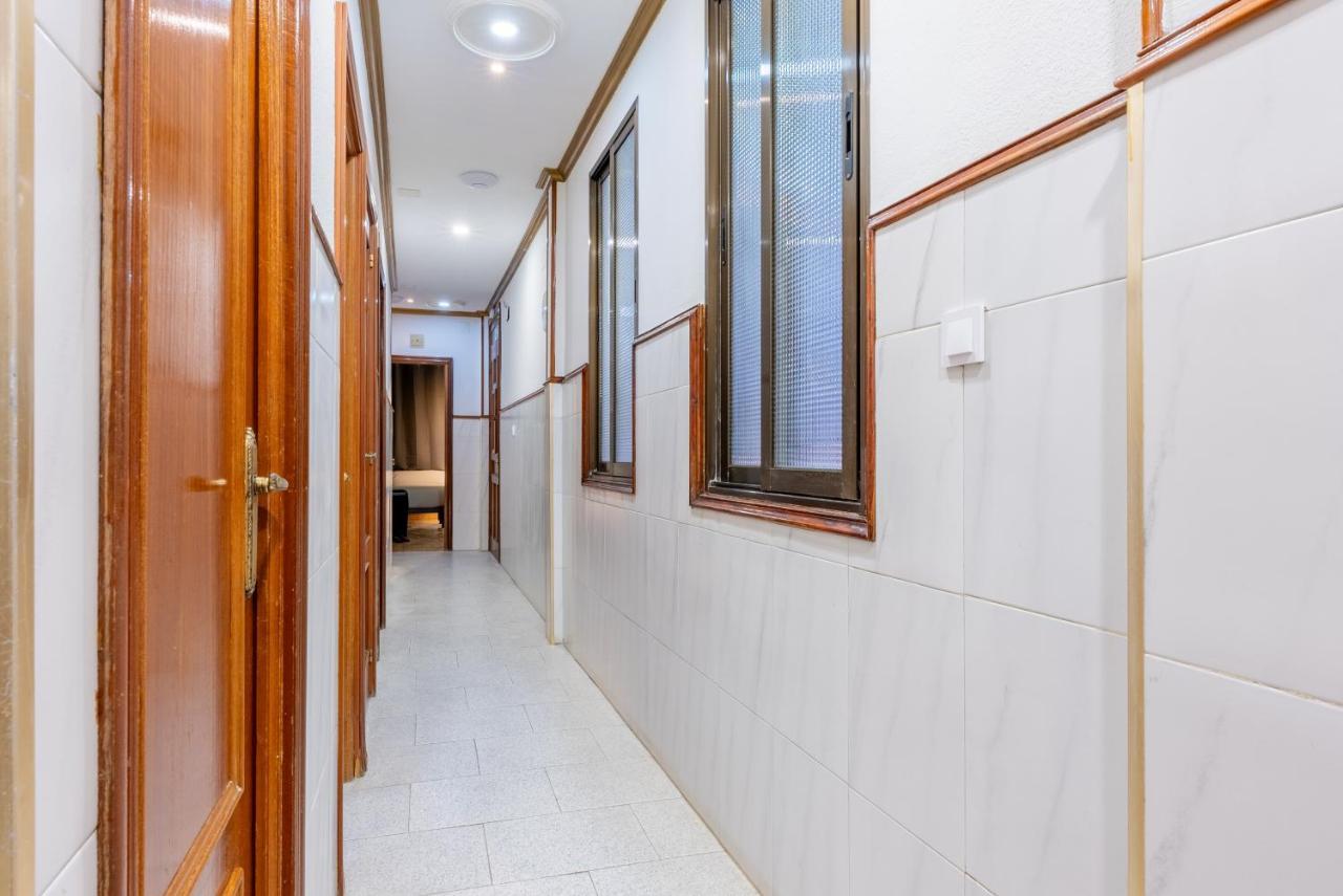 Ideal Hostel Madryt Zewnętrze zdjęcie