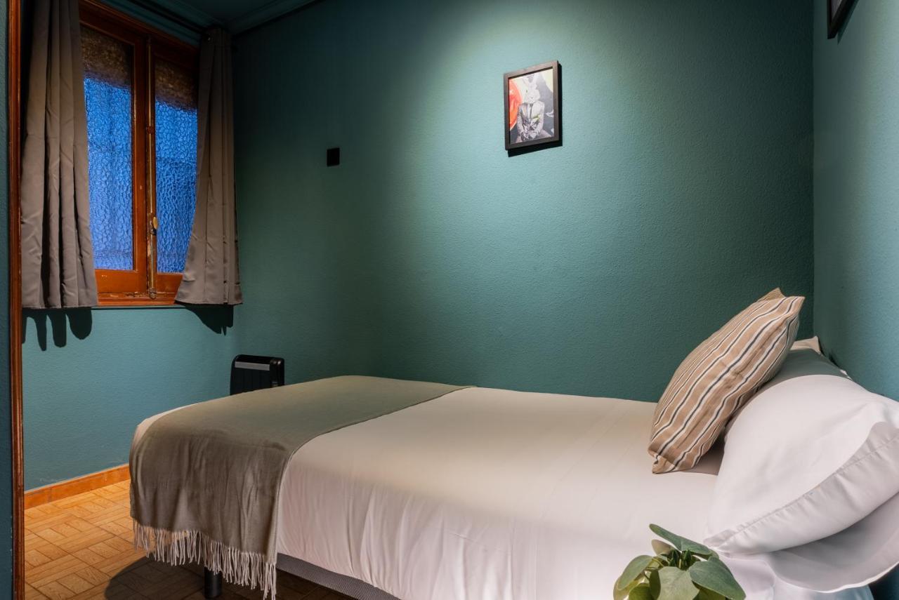 Ideal Hostel Madryt Zewnętrze zdjęcie